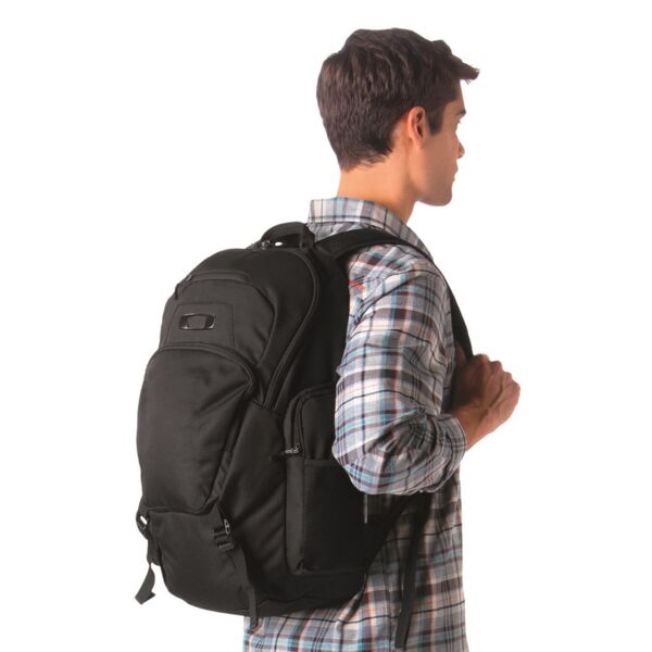 30L Blade Backpack Thumbnail